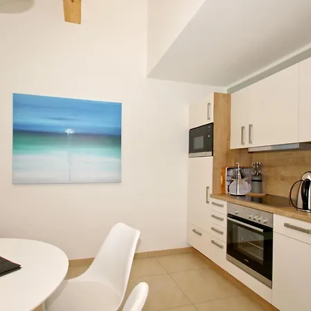 Strandnahe Mit Balkon, Gratis Nutzung Vom Ahoi Erlebnisbad Und Sauna In Sellin - Rex Rugia 11-6 * لوبه