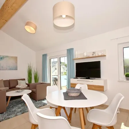 Rex Rugia 11-6 Mit Gratis Sauna- Und Schwimmbadnutzung Im Ahoi Sellin * Lobbe